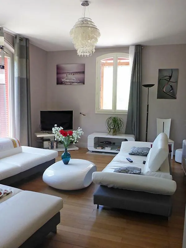 Villa La Muse Mostuejouls 5*,  France