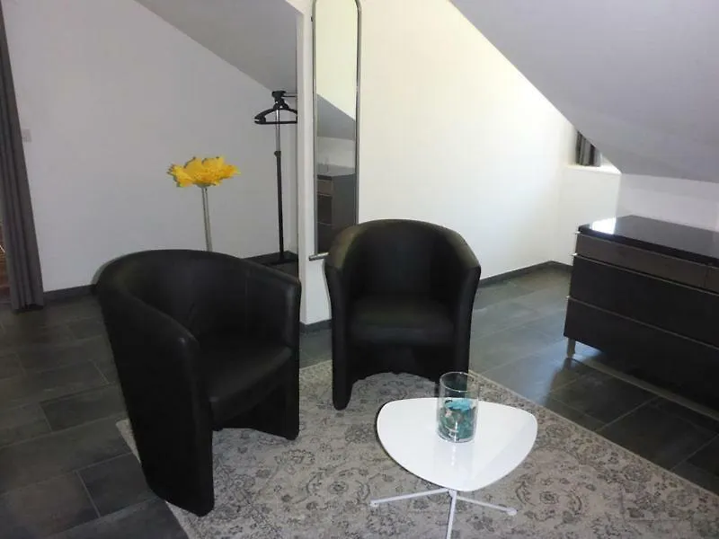 Villa La Muse Mostuejouls Bed & Breakfast